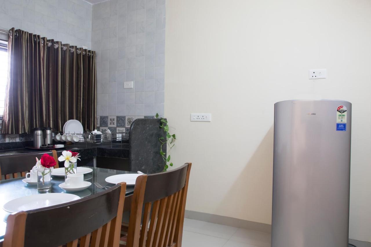 Saburi Apartments Shirdi Oda fotoğraf